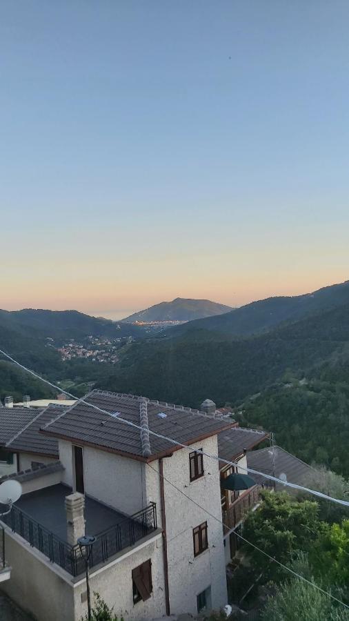 La Casetta Dei Pesciolini Sestri Levante Buitenkant foto